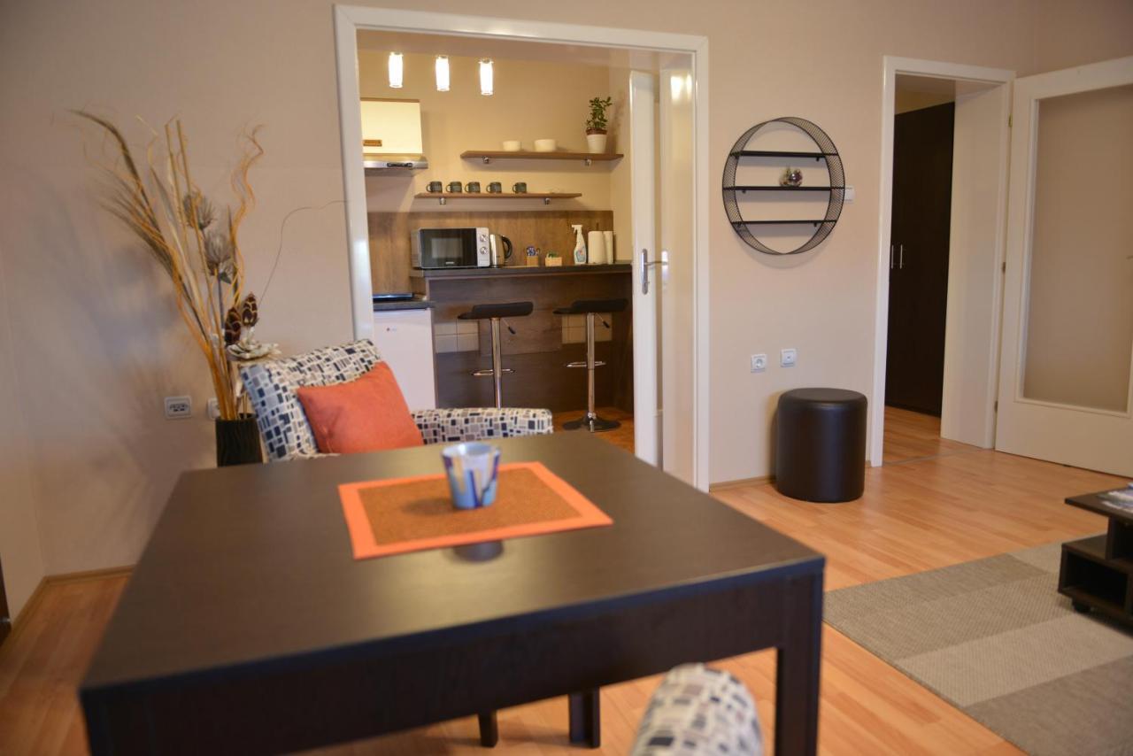 Apartmani Tomic Kladovo Exteriér fotografie