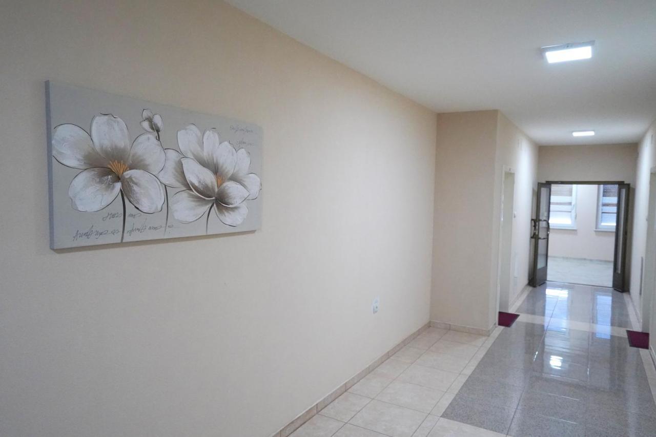 Apartmani Tomic Kladovo Exteriér fotografie